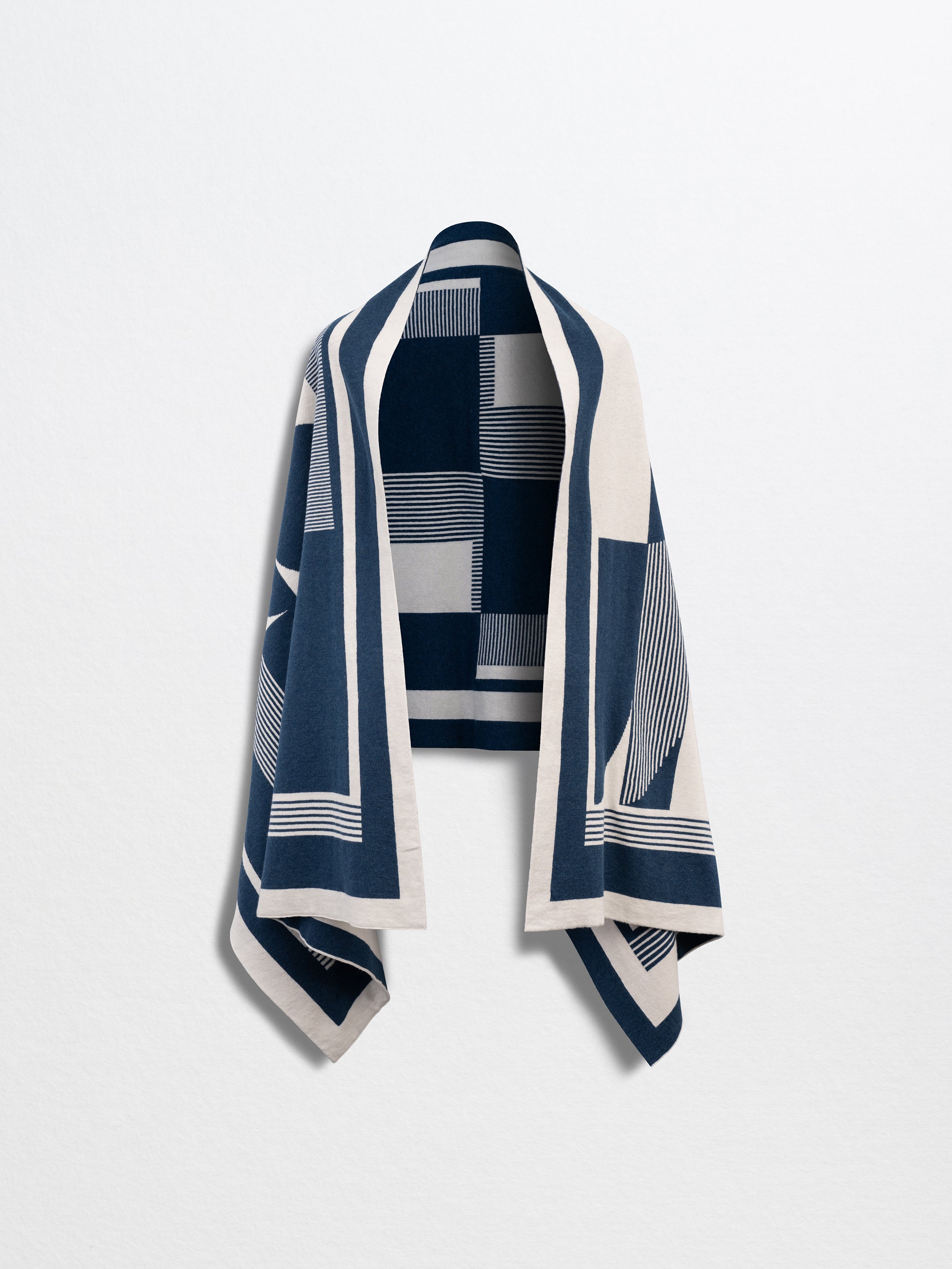 CARMINE-Geometry Shawl-Navy