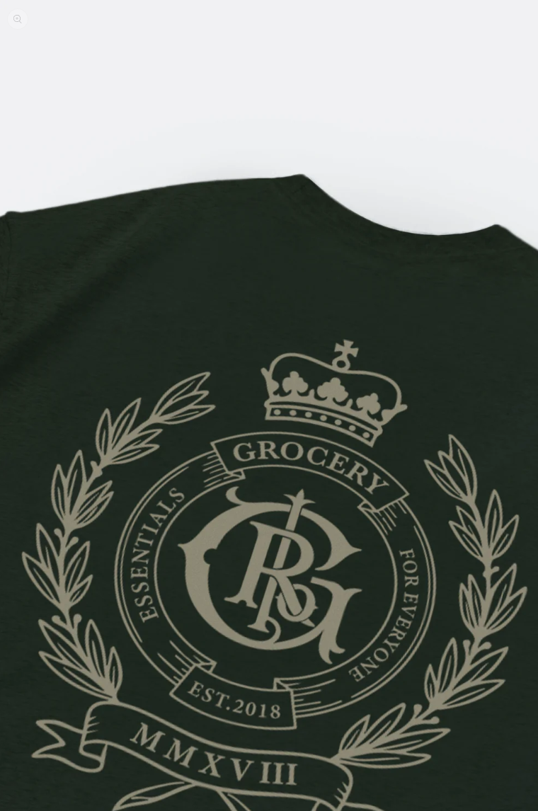 GROCERY COLLEGE EMBLEM GRAPHIC TEE/ BRITISH GREEN